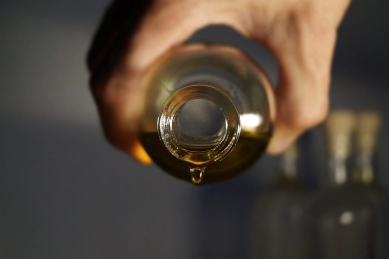 Cannabis-Olivenöl-Extrakt zur äußerlichen Cannabisanwendung